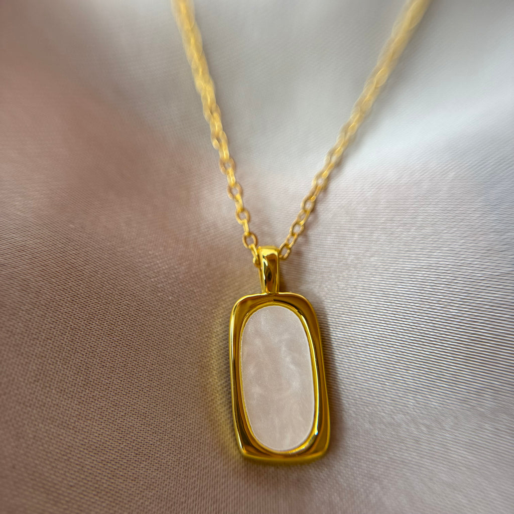 Moon Kiss Necklace 925Silver