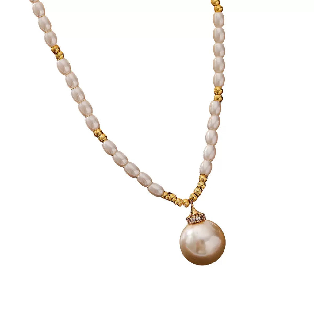 Pearl Pendant Necklace with Gold Accents – Elegant Fashion Jewelry