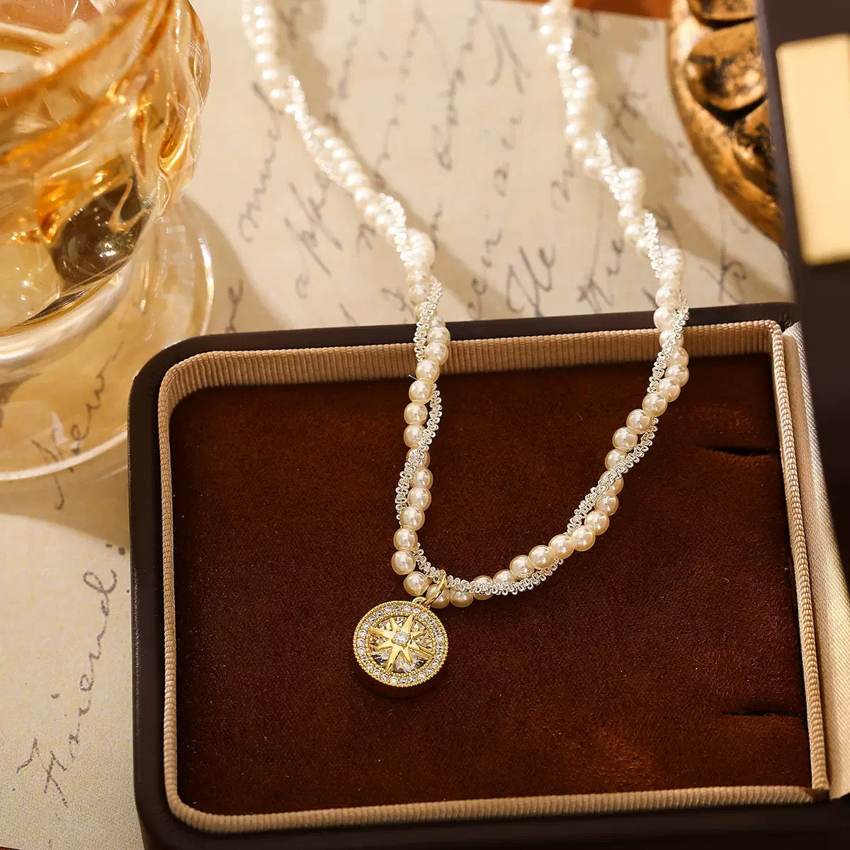 Pearl Necklace with Gold Medallion Pendant – Elegant Fashion Jewelry